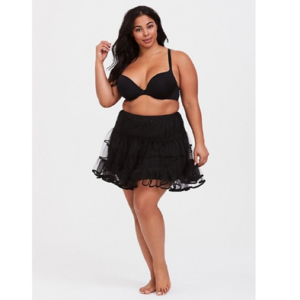 TORRID NWT BLACK MINI PETTICOAT